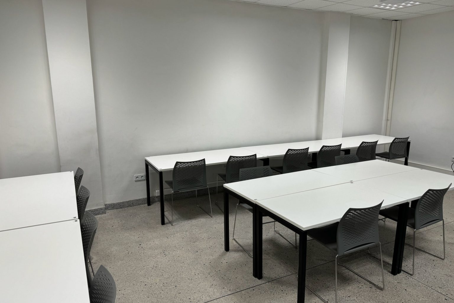 salle-grise-1717411387460